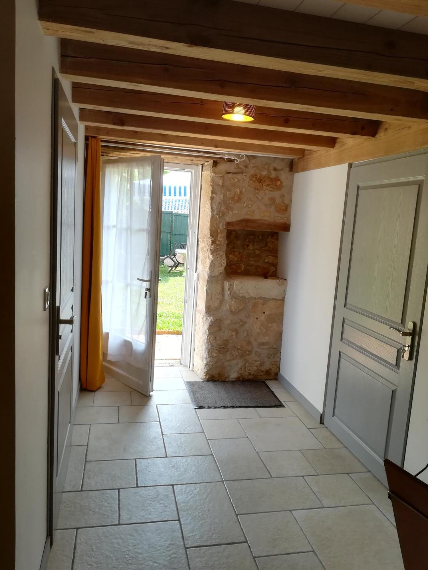 Le Potager Bed & Breakfast Saint-Georges-de-Monclard Екстериор снимка